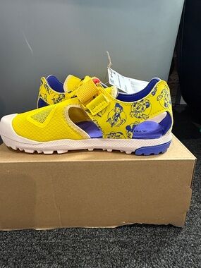 adidas Yellow and Blue Kids Cartoon-Print Sport Sandals